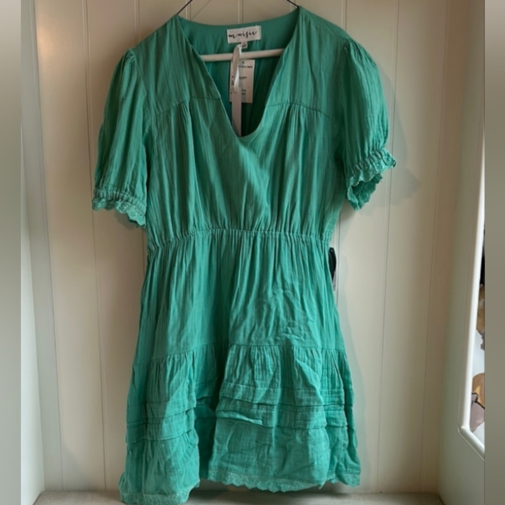 NWT Nordstrom Rack Seafoam Green Sundress with Puff Sleeves and V-Neck